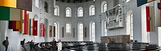 Click here to download wp_frankfurtpaulskirche.zip